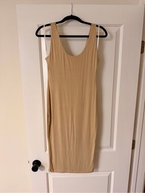 NWT JLUXLABEL Scoop Neck Midi Bodycon Dress - Color Beige - Sz Large